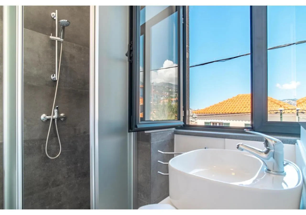 הוילה פונשל Casa Lanco With Spectacular View 0*,  פורטוגל