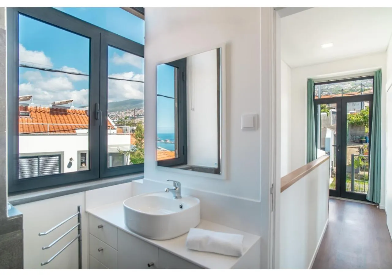 Dom wakacyjny Willa Casa Lanco With Spectacular View Funchal  Portugalia